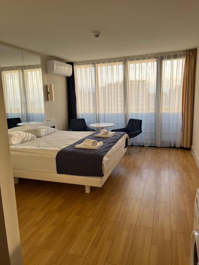 Aparthotel In City Batoumi Extérieur photo